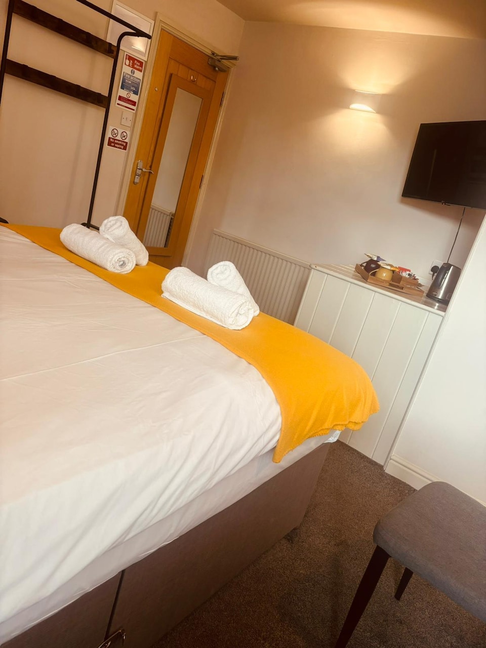 OYO The Croppers Arms, Huddersfield (North England), Huddersfield