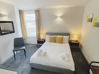 OYO The Croppers Arms