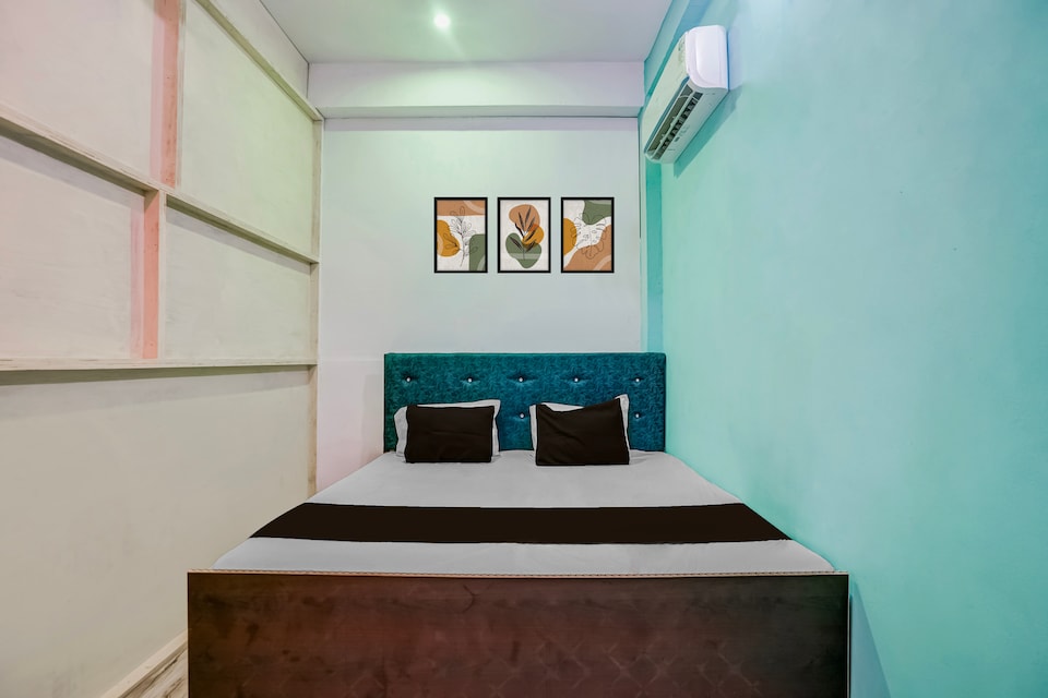 Hotel O Ayush Hotel & Restaurant , Rambagh Allahabad, Prayagraj