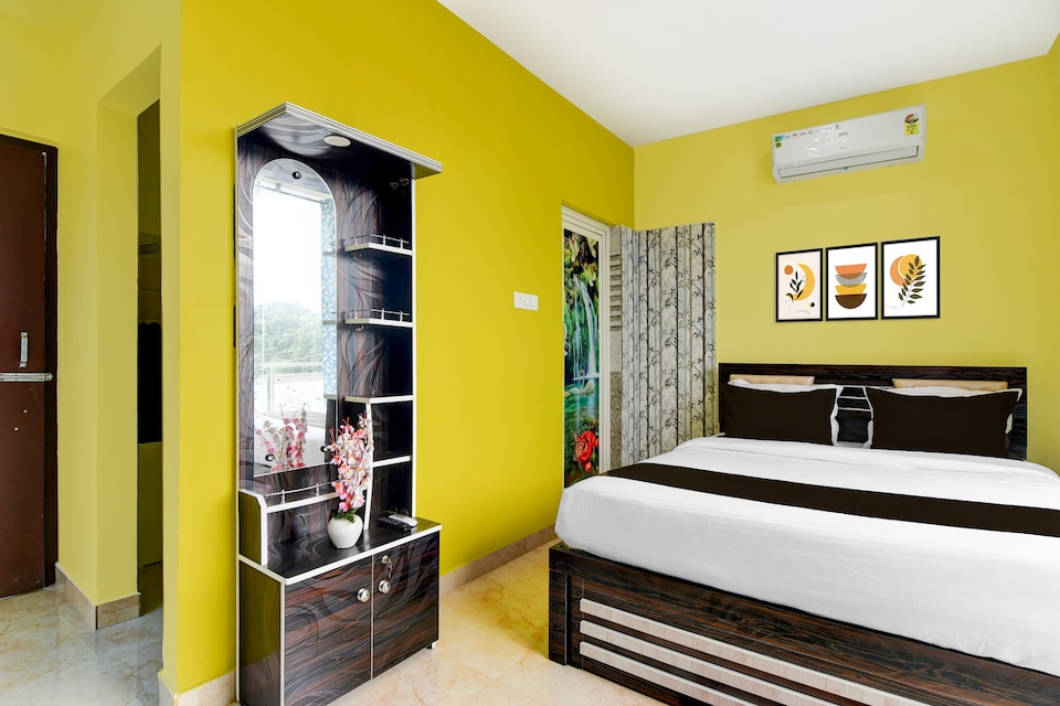 Hotel O Royal Avisi Residency , VaniVihar Bhubaneswar, Bhubaneswar