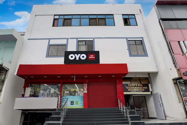 Hotel O by OYO Madhvam