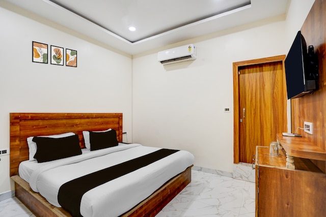 Hotel O Hotel Madhvam