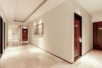 Dancenter Premium Legian Hotel