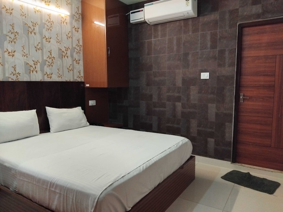 Super Hotel O Kilambakkam New Bus Terminal Formerly TAD Homes, GST Chennai, Chennai