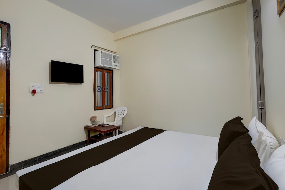 Hotel O Royal Galaxy Inn Guest house, Sigra, Varanasi