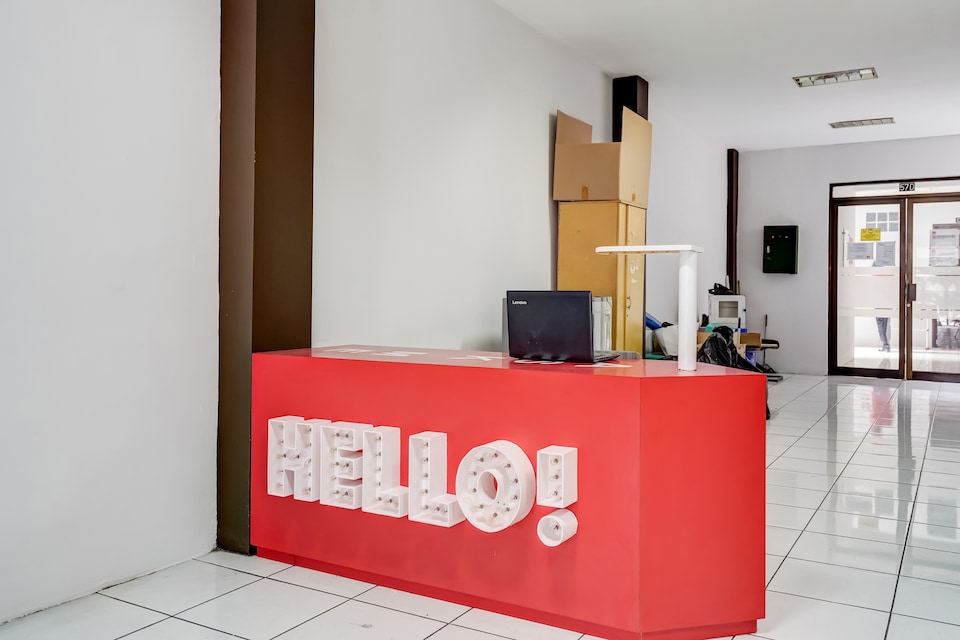 SPOT ON 94730 The Chatter Place Dipatiukur, Bandung, Bandung