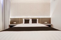 Townhouse OAK Near The Park Mall Semarang Formerly Semarang Boutique Hotel