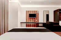 Townhouse OAK Near The Park Mall Semarang Formerly Semarang Boutique Hotel