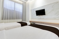 Townhouse OAK Near The Park Mall Semarang Formerly Semarang Boutique Hotel