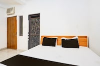 SPOT ON Radhe Krishna Palace