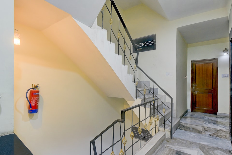 Hotel O Angel Paradise, Sindhi Camp, Jaipur