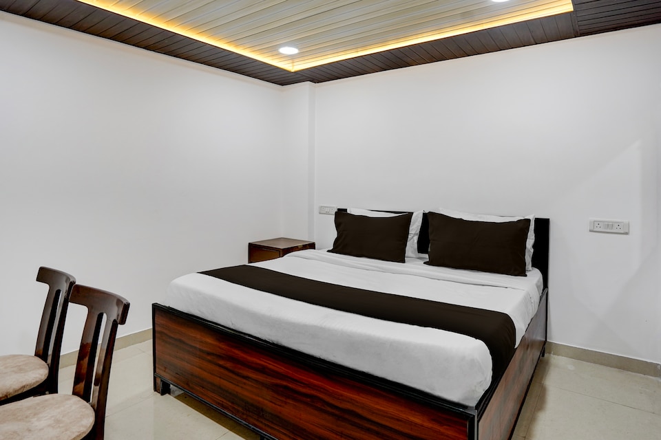 Hotel O Yatra Inn, Noida City, Noida