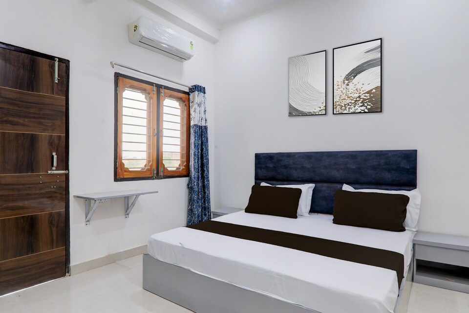 HOTEL O CR GRAND, Airport Lucknow, Lucknow