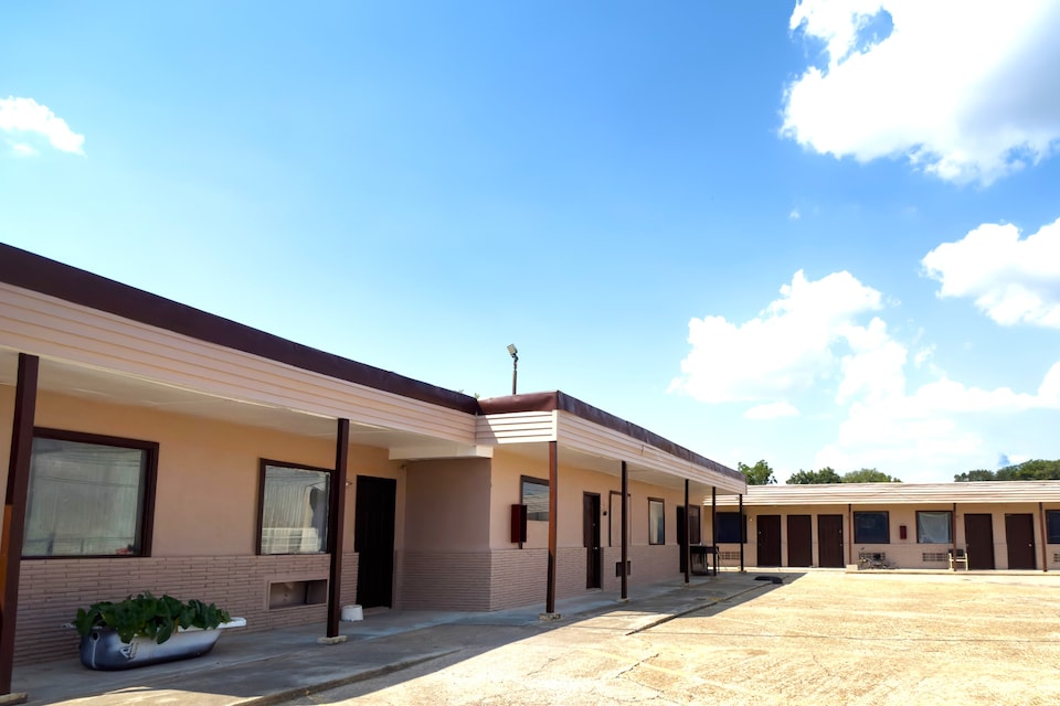 Save Inn By Hotel O Forrest City I 40, Forrest City, AR, Forrest City, AR