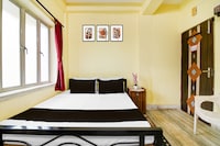 Hotel O Shaista Palace