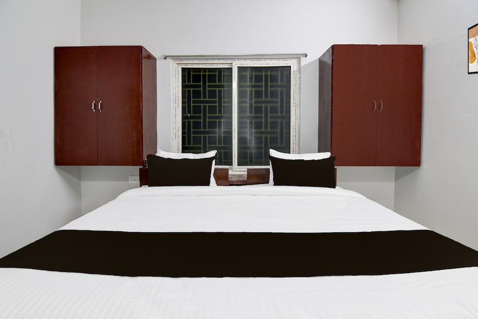 Hotel O Ayesha Palace, Cuttack, Cuttack