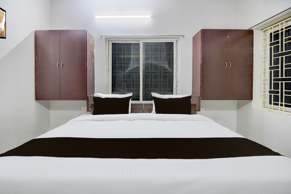 Hotel O Ayesha Palace, Cuttack, Cuttack