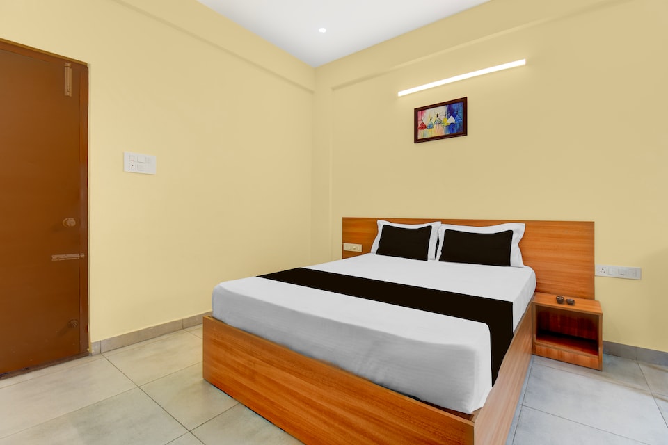Hotel O MYSORE CASTLE , Mysore Vijayanagar Hebbal, Mysore