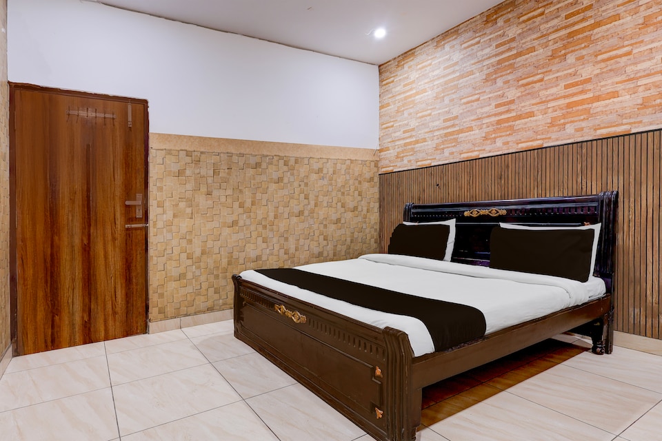 Hotel O Faridabad Central Railway Junction Formerly Diamond, Faridabad, Faridabad