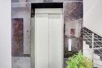 Super Townhouse Oak Public Garden Hanamkonda Formerly Vishnu Grand