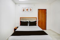 Super Townhouse Oak Public Garden Hanamkonda Formerly Vishnu Grand