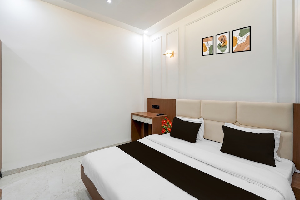 Super Collection O Ujjain Central Railway Junction Formerly Hotel Jai Jagdish, Mahakal Temple, Ujjain