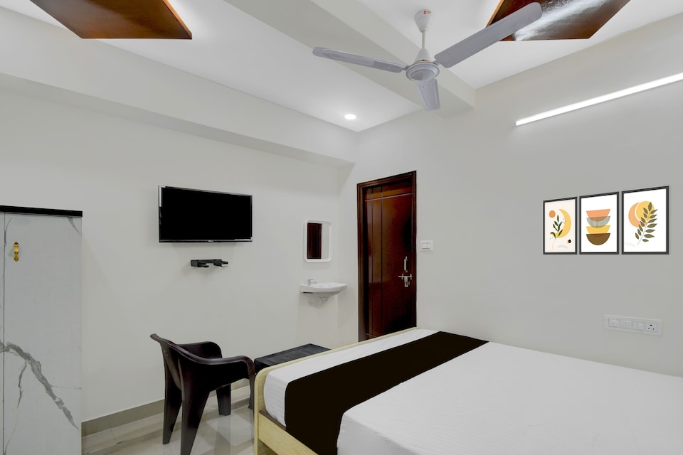 Hotel O De' BVL Grand , Kukatpally, Hyderabad