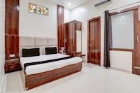 Hotel O Mohan Palace 