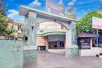 Townhouse Oak @lebak Bene Near Kuta Beach