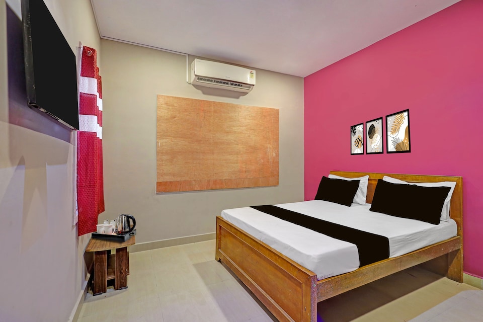 Hotel O Egmore Railway Junction Formerly The Imperial Inn, Central Chennai, Chennai