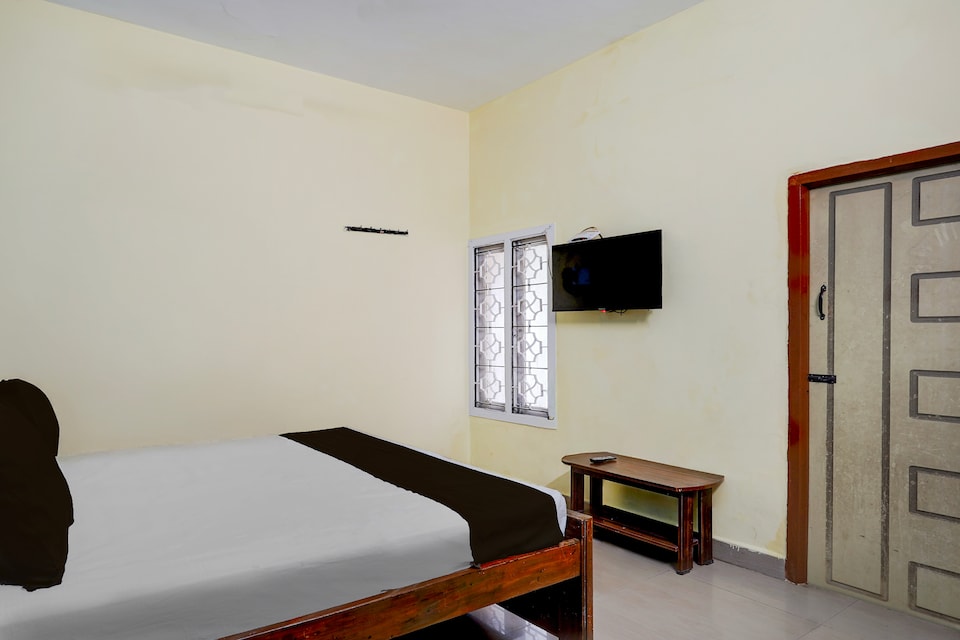 OYO 838817 THE IMPERIAL INN, Central Chennai, Chennai