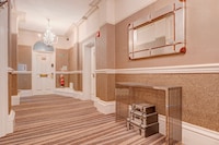 Liverpool Aigburth Hotel By Belvilla