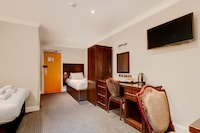 Liverpool Aigburth Hotel By Belvilla