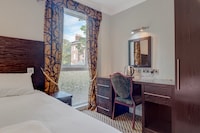 Liverpool Aigburth Hotel By Belvilla