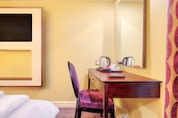 Manchester Airport Stanley Hotel by Belvilla