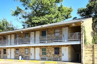 Mi Amor Inn & Suites by Hotel O Dallas Tx Hwy 352