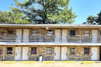 Mi Amor Inn & Suites by Hotel O Dallas Tx Hwy 352