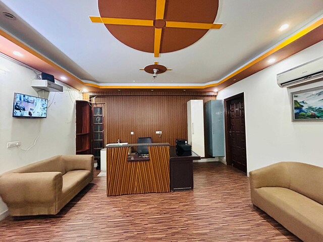 Hotel O Raj Mahal