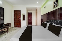 Super Hotel O Raj Mahal