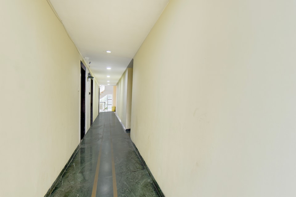 Hotel O New Kailash Restaurant and Lodging, Kharadi Pune, Pune