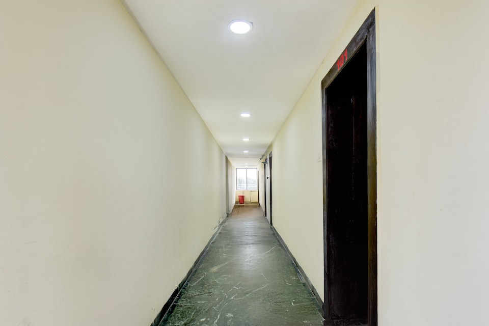 Hotel O New Kailash Restaurant and Lodging, Kharadi Pune, Pune