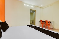 Hotel O New Kailash Restaurant and Lodging