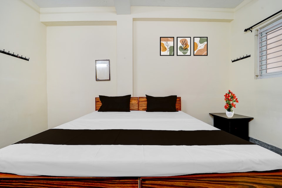 Super Collection O Avarampalayam Bus Stop Formerly Krish Castle, Gandhipuram Coimbatore, Coimbatore