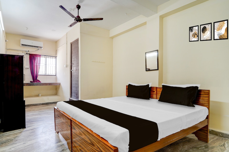 Super Collection O Avarampalayam Bus Stop Formerly Krish Castle, Gandhipuram Coimbatore, Coimbatore