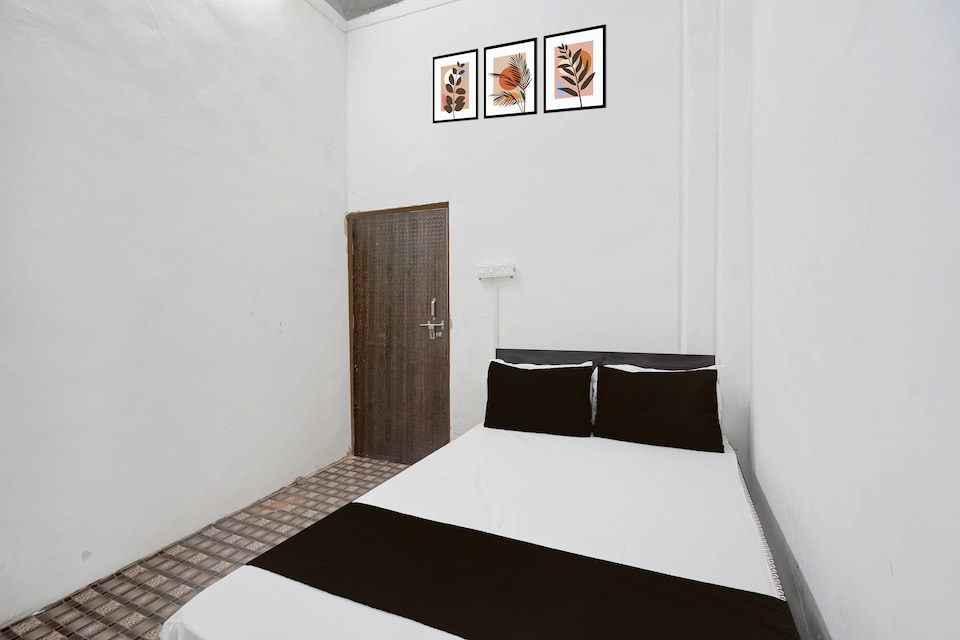 SPOT ON HM HOTEL, Rasulabad, Rasulabad