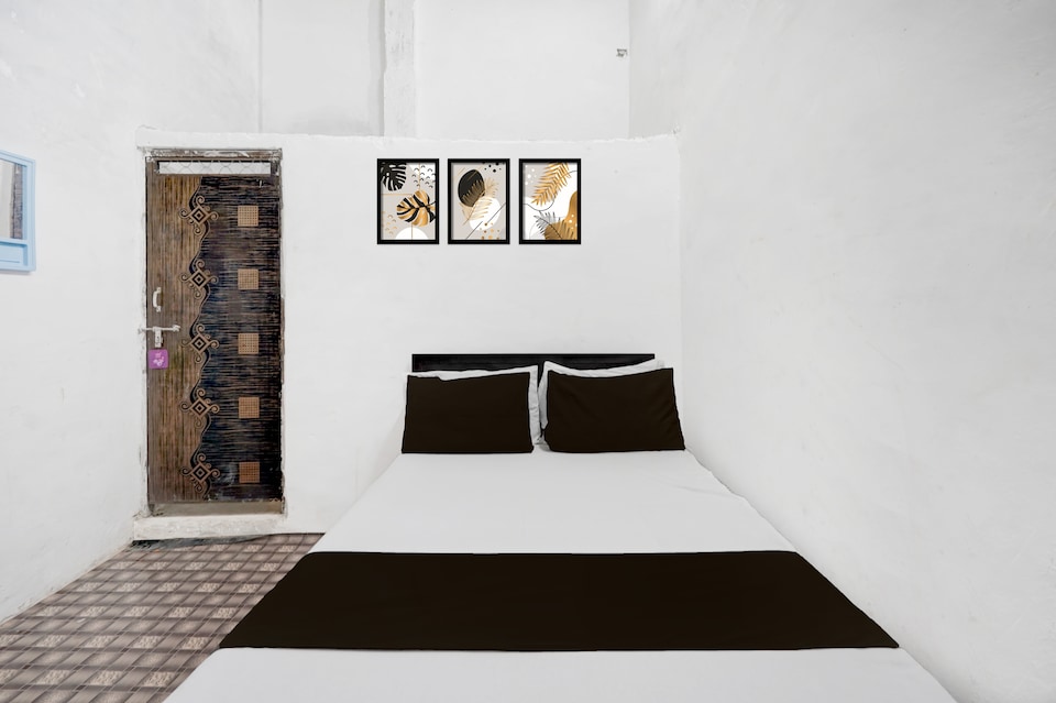 SPOT ON HM HOTEL, Rasulabad, Rasulabad