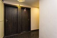 OYO Hotel Aamantran Avenue