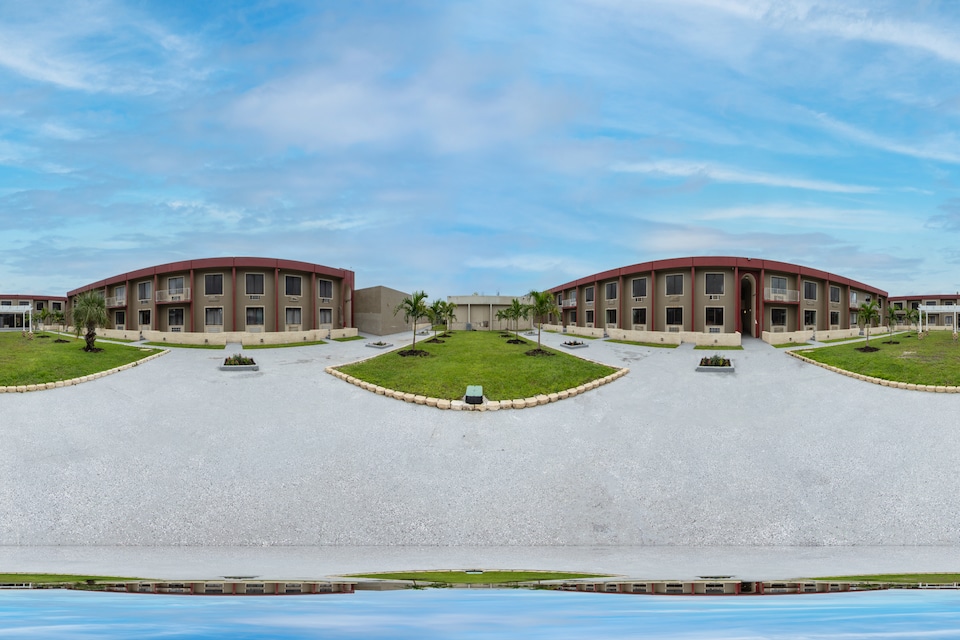 Hotel O Orlando Airport near Florida Mall, C32809, Orlando