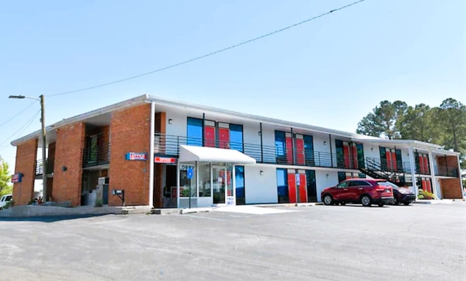 Hotel O Valdosta GA I-75 near Mall/University, C31601-2, Valdosta GA