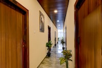 Hotel O SL 9